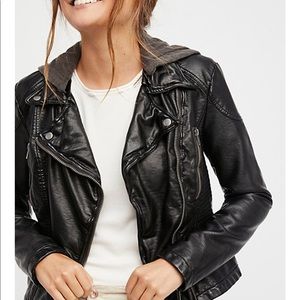 Vegan leather Moto jacket - Free People - size 6
